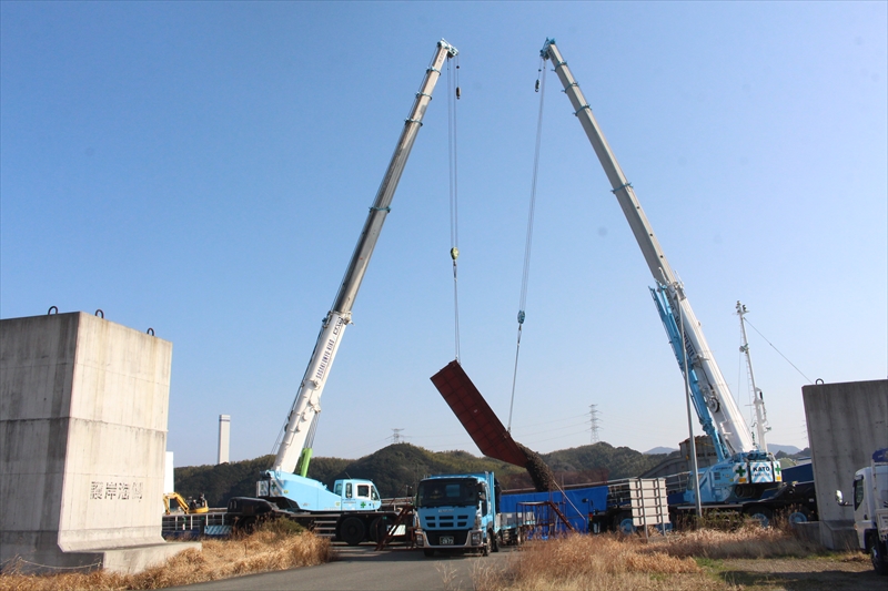 建設機械による作業請負・重量物運搬・一般貨物運送！